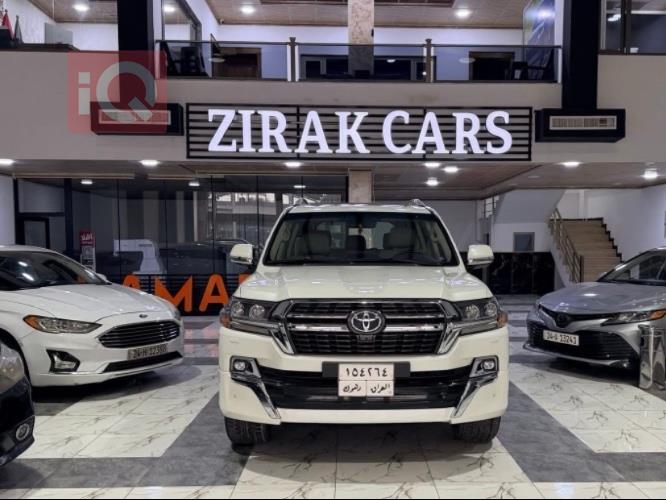 تويوتا لاندكروزر